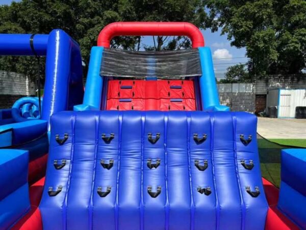 150ft inflatable obstacle course to hire in hull & surrounding areas