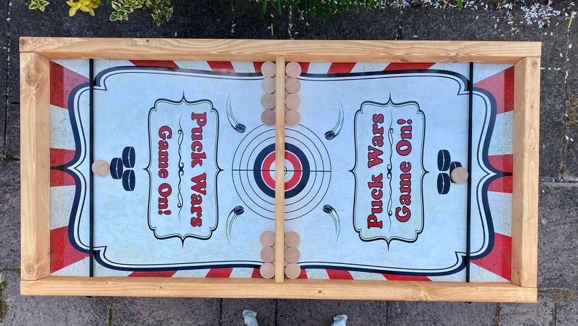 Puck wars to hire